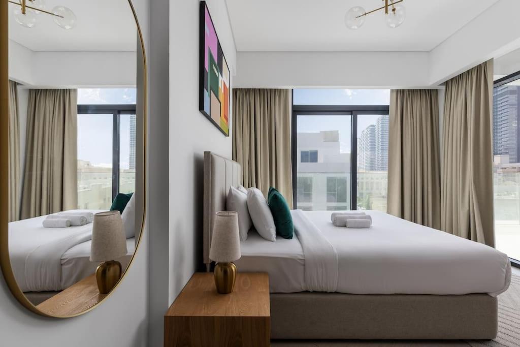 Waves - Luxurious Comfort With Views In Oxford 212 Dubai