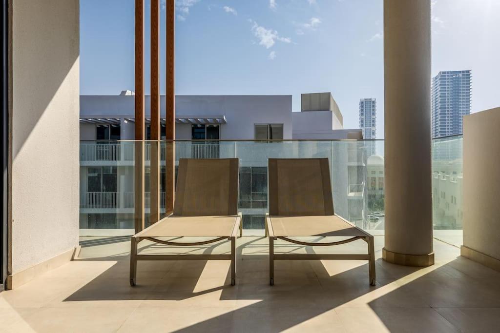 Waves - Luxurious Comfort With Views In Oxford 212 *